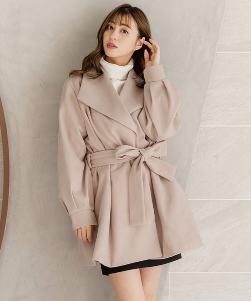 Julia Boutique(ジュリアブティック)の「バルーンスリーブミディ丈コート/22565(その他アウター・レディース・ブラック/ピンクベージュ/ライトベージュ・ONE)」の3枚目の写真