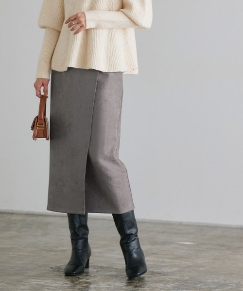 Pierrot（ピエロ）の「カットスエードラップスカート（スカート・レディース・アイボリー/ライトグレー/ブラウン系その他/グリーン系その他/モカ/ベージュ/アッシュ/パープル系その他/グレー・M/L）」の5枚目の写真