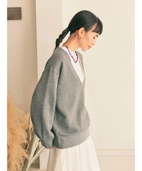 AMERICAN HOLIC(アメリカンホリック)の「深Vネック裏毛プルオーバー2(スウェット・レディース・杢グレー・L/M)」の4枚目の写真