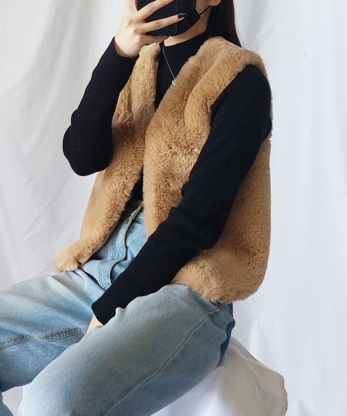 me+em select(ミームセレクト)の「※【 7color 】コンパクトボリュームフェイクファーベスト(ベスト・レディース・ホワイト/キャメル/ピンク/モカ/ベージュ/アイボリー/ブラック・FREE)」の17枚目の写真