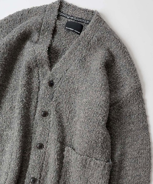 NUMBER (N)INE(ナンバーナイン)の「NUMBER (N)INE/ナンバーナイン ALPACA BORDER KNIT BIG CARDIGAN/ウールアルパカ混 ブークレーニット ワイドボーダー/ソリッド オーバーサイズカーディガン(カーディガン/ボレロ・メンズ・ブラック/グレー系その他/グレー/イエロー/レッド系その他/バーガンディー・2/3/4)」の11枚目の写真