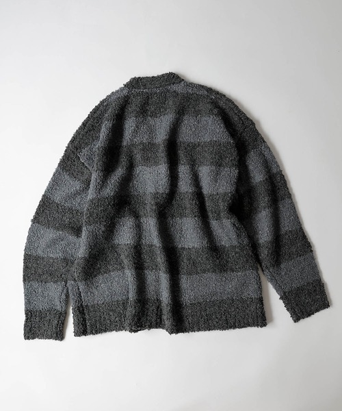 NUMBER (N)INE(ナンバーナイン)の「NUMBER (N)INE/ナンバーナイン ALPACA BORDER KNIT BIG CARDIGAN/ウールアルパカ混 ブークレーニット ワイドボーダー/ソリッド オーバーサイズカーディガン(カーディガン/ボレロ・メンズ・ブラック/グレー系その他/グレー/イエロー/レッド系その他/バーガンディー・2/3/4)」の14枚目の写真