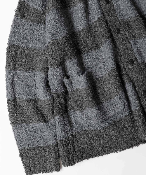 NUMBER (N)INE(ナンバーナイン)の「NUMBER (N)INE/ナンバーナイン ALPACA BORDER KNIT BIG CARDIGAN/ウールアルパカ混 ブークレーニット ワイドボーダー/ソリッド オーバーサイズカーディガン(カーディガン/ボレロ・メンズ・ブラック/グレー系その他/グレー/イエロー/レッド系その他/バーガンディー・2/3/4)」の12枚目の写真