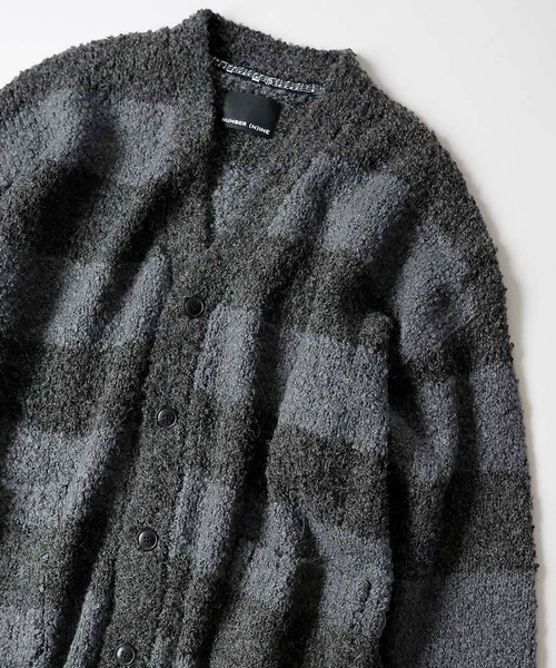 NUMBER (N)INE(ナンバーナイン)の「NUMBER (N)INE/ナンバーナイン ALPACA BORDER KNIT BIG CARDIGAN/ウールアルパカ混 ブークレーニット ワイドボーダー/ソリッド オーバーサイズカーディガン(カーディガン/ボレロ・メンズ・ブラック/グレー系その他/グレー/イエロー/レッド系その他/バーガンディー・2/3/4)」の13枚目の写真