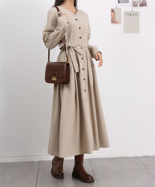 MAISON DE THERESE(メゾン ド テレーズ)の「Vネックロングシャツワンピース(シャツワンピース・レディース・グレイッシュベージュ・L)」の18枚目の写真