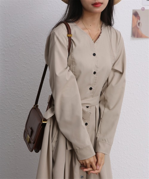 MAISON DE THERESE(メゾン ド テレーズ)の「Vネックロングシャツワンピース(シャツワンピース・レディース・グレイッシュベージュ・L)」の6枚目の写真