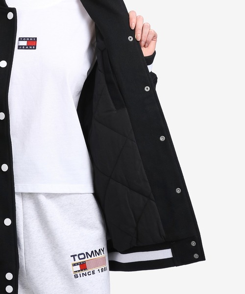tommy jeans（トミー ジーンズ）の「オーバーサイズレターマン 