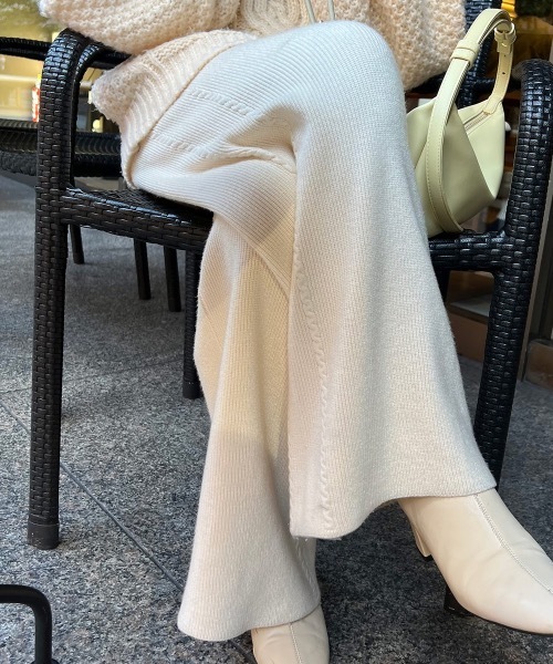 Amiur（エミレ）の「cable line knit pants（その他パンツ・レディース・ブラック/ベージュ/アイボリー・FREE）」の15枚目の写真