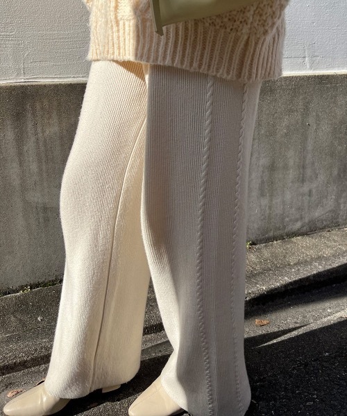 Amiur（エミレ）の「cable line knit pants（その他パンツ・レディース・ブラック/ベージュ/アイボリー・FREE）」の14枚目の写真