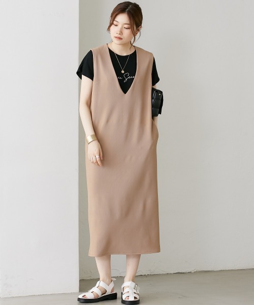 nissen（ニッセン）の「リップルジャンパースカート（Vネック・キーネック）（ジャンパースカート・レディース・ベージュ/グリーン/ブラウン/ベージュ系その他/ブラック系その他/ブラック/ブラウン系その他/ネイビー・L-XL/S-M）」の9枚目の写真