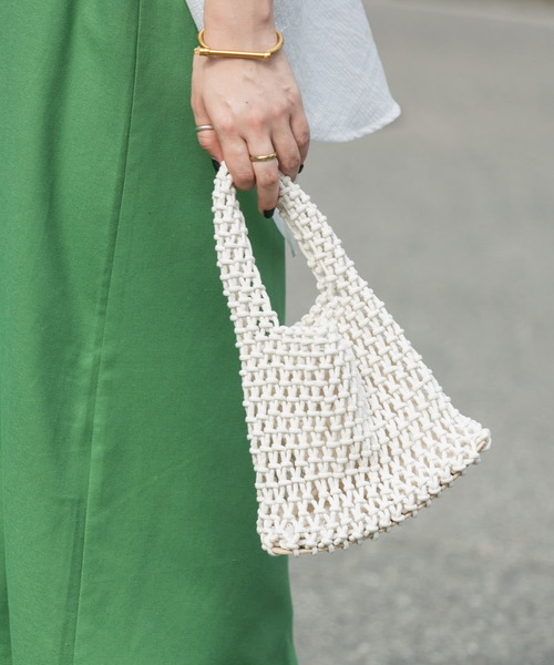 SMELLY(スメリー)の「メッシュミニバッグ(ハンドバッグ・レディース・アイボリー/ライトブラウン/ミント・-)」の7枚目の写真