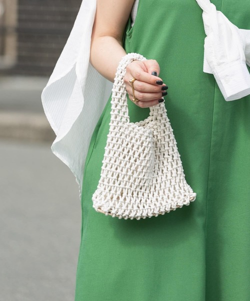 SMELLY(スメリー)の「メッシュミニバッグ(ハンドバッグ・レディース・アイボリー/ライトブラウン/ミント・-)」の4枚目の写真