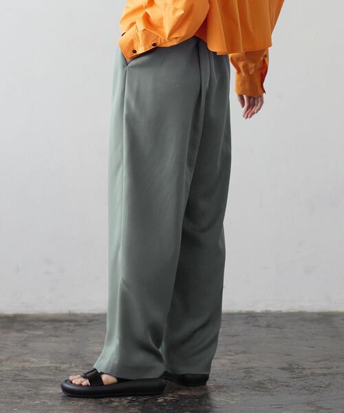 LANVIN en Bleu(ランバンオンブルー)の「ゴムギャザーワイドパンツ(その他パンツ・レディース・ベージュ/ブラック/チャコールグレー・38/36)」の15枚目の写真