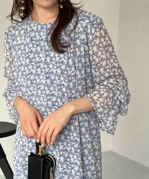 CAPRICIEUX LE'MAGE(カプリシューレマージュ)の「【サイズ展開あり】フラワーワンピース(ワンピース・レディース・ブラック/ブルー・S/FREE)」の10枚目の写真