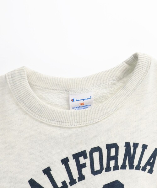 Champion(チャンピオン)の「【Champion チャンピオン】ゆったりシルエット半袖スウェットシャツ(Tシャツ/カットソー・キッズ・ネイビー/キナリ・110/140/100/130/120)」の4枚目の写真
