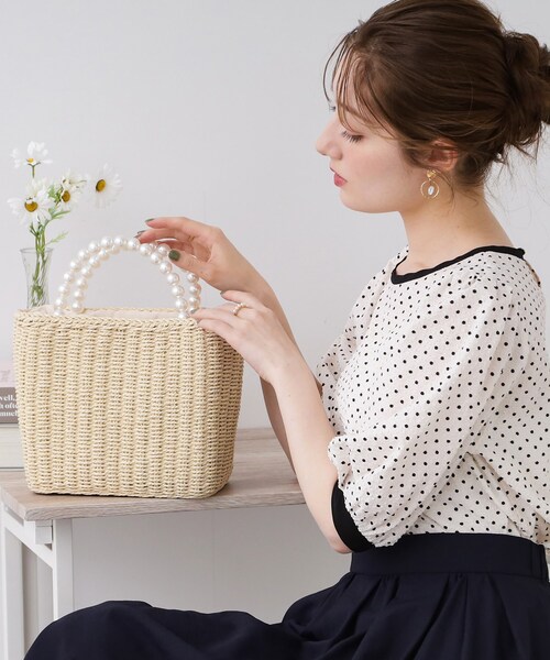 couture brooch（クチュールブローチ）の「◆パール調ハンドルバッグ（ハンドバッグ・レディース・ブラック/ナチュラル・00）」の4枚目の写真