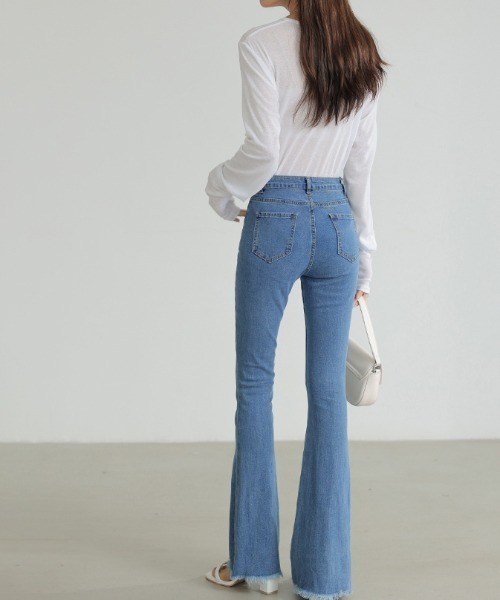 COCOMOMO（ココモモ）の「秋・冬も大活躍◎ ハイウエスト フレア デニムパンツ（デニムパンツ・レディース・ダークグレー/ライトブルー/ブラック・S/M）」の20枚目の写真
