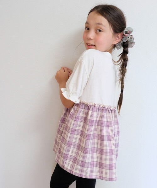 SHOO・LA・RUE(シューラルー)の「◆【110-140cm】ドッキング五分袖プルオーバー(Tシャツ/カットソー・キッズ・ライトパープル/ブラック系/ブラック系1/アイボリー系・14/13/11/12)」の17枚目の写真