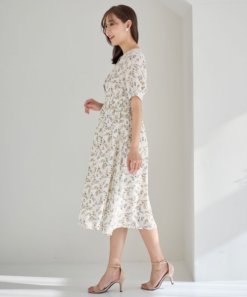 alotta(アロッタ)の「カシュクールプリントワンピース(ワンピース・レディース・ブラック系その他2/ホワイト系その他/ブラック系その他・M/L/LL/3L)」の8枚目の写真