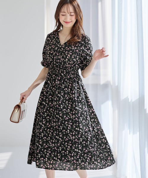 alotta(アロッタ)の「カシュクールプリントワンピース(ワンピース・レディース・ブラック系その他2/ホワイト系その他/ブラック系その他・M/L/LL/3L)」の14枚目の写真