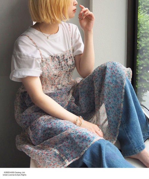 CIAOPANIC（チャオパニック）の「フラワープリントチュールキャミワンピース（ワンピース・レディース・ホワイト/ベージュ・FREE）」の2枚目の写真