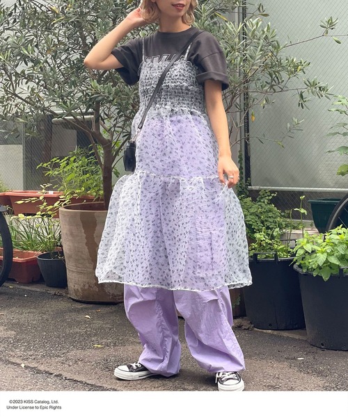 CIAOPANIC（チャオパニック）の「フラワープリントチュールキャミワンピース（ワンピース・レディース・ホワイト/ベージュ・FREE）」の6枚目の写真