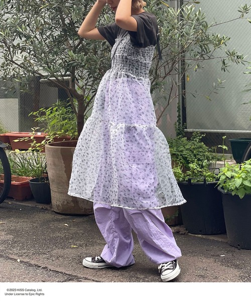 CIAOPANIC（チャオパニック）の「フラワープリントチュールキャミワンピース（ワンピース・レディース・ホワイト/ベージュ・FREE）」の7枚目の写真