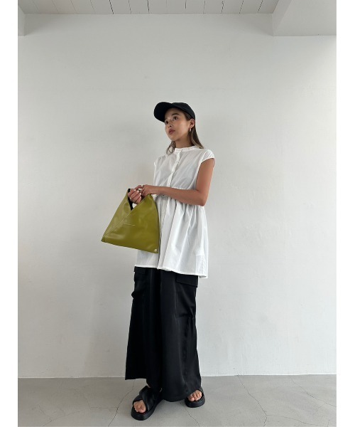 TRUNC（トランクエイティーエイト）の「Satin Drawstring Cargo Skirt（スカート・レディース・アイボリー/ブラック・FREE）」の13枚目の写真