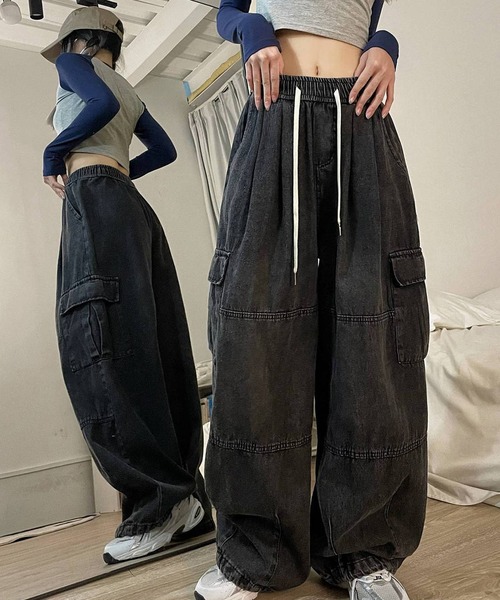 DEVICE（デバイス）の「ミリタリー サイドポケット バルーン シルエット ワイドデニム カーゴパンツ（カーゴパンツ・レディース・ブラック/ブルー・FREE）」の15枚目の写真