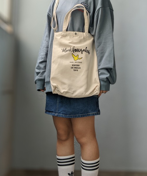 Mark Gonzales（マーク・ゴンザレス）の「MARK GONZALES ART WORK/マークゴンザレス　【Web限定】キャンバスA4 2WAYショルダーバッグ（ショルダーバッグ・メンズ・ホワイト系1/ホワイト系2/ブラック系1/ブラック系2・FREE）」の15枚目の写真