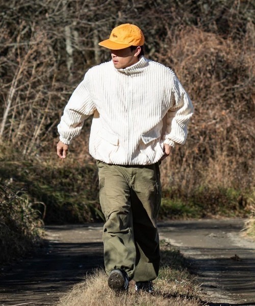 B.R.U（ブル）の「コーデュロイカジュアルブルゾン / 個性派アウター /（ブルゾン・メンズ・ライトグリーン/ブラック/アイボリー・FREE）」の5枚目の写真