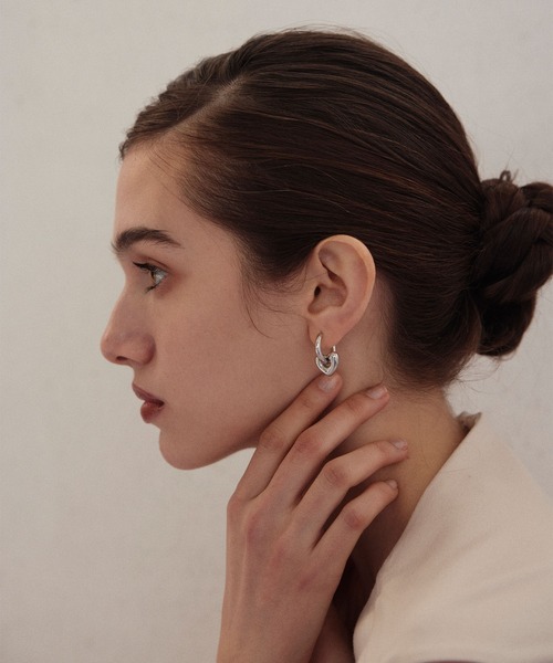 CENE（セネ）の「【CENE】セネ/ニュアンスハートフープピアス（ピアス（両耳用）・レディース・シルバー/ゴールド・FREE）」の14枚目の写真