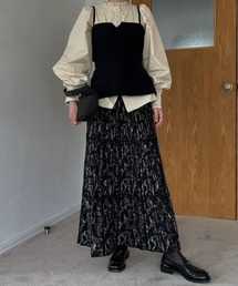 WILLFULLY（ウィルフリー）の「drawing flower knit pleats SK