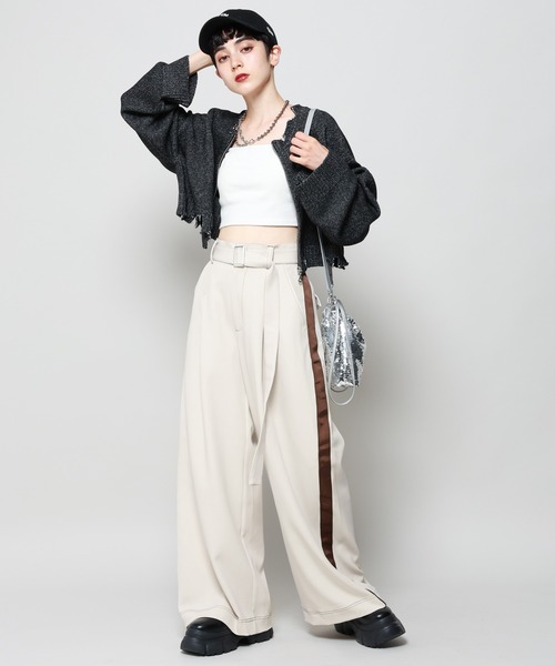 PAGEBOY(ページボーイ)の「ラインワイドパンツ(その他パンツ・レディース・ブラウン/ブラック/グレイッシュベージュ・FREE)」の17枚目の写真