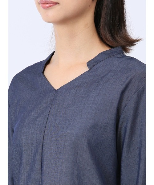 m.f.editorial(エムエフエディトリアル)の「【WEB限定販売】m.f.エディトリアル レディース 形態安定 シャンブレープルオーバー長袖ブラウス(シャツ/ブラウス・レディース・ネイビー・S/LARGE/MEDIUM)」の10枚目の写真