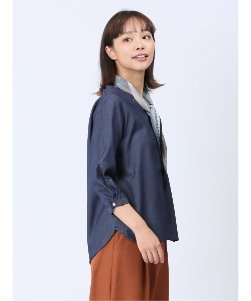 m.f.editorial(エムエフエディトリアル)の「【WEB限定販売】m.f.エディトリアル レディース 形態安定 シャンブレープルオーバー長袖ブラウス(シャツ/ブラウス・レディース・ネイビー・S/LARGE/MEDIUM)」の4枚目の写真