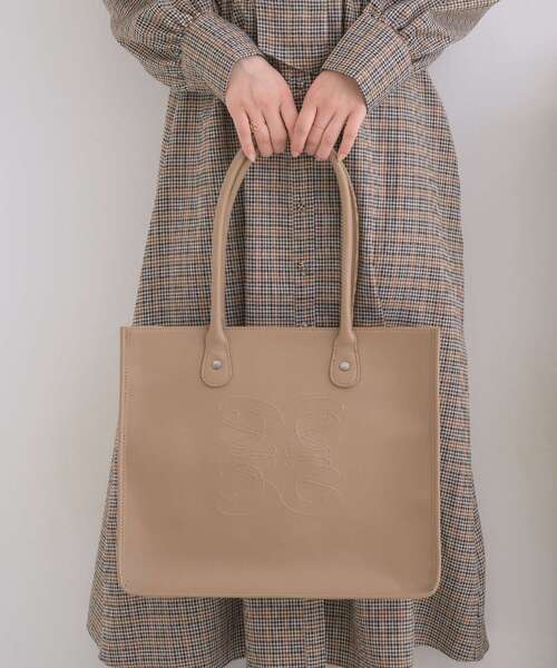 ems excite（エムズエキサイト）の「エンボストートバッグ（トートバッグ・レディース・オフホワイト/ベージュ/ブラック・ONE SIZE）」の10枚目の写真