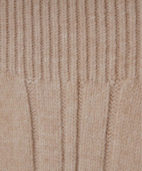 Olu.（オルドット）の「ランダムリブオフショルニットワンピース（ワンピース・レディース・ピンクベージュ/ブルー/チャコールグレー・FREE）」の14枚目の写真