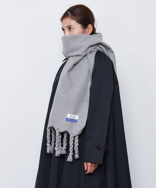 CALIFORNIA OUTFITTERS（カリフォルニア アウトフィッターズ）の「Z-2-SP 10C8 三つ編み フリンジ ボリューム マフラー 大判 ストール フリンジマフラー　【Maison select -メゾンセレクト-】（マフラー・レディース・ブラウン/オレンジ/ライトグレー/ライム/ブラウン系/ピンク/ネイビー/グレー/モスグリーン/ホワイト/ブラック/ベージュ/グリーン/ライトベージュ・ONESIZE）」の17枚目の写真