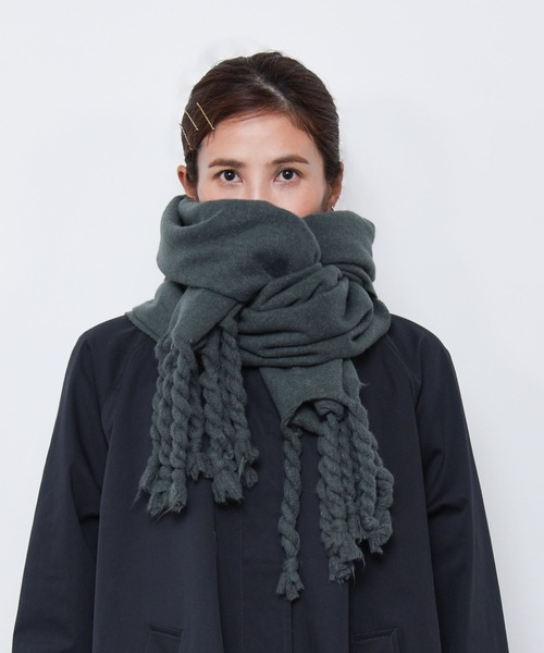 CALIFORNIA OUTFITTERS（カリフォルニア アウトフィッターズ）の「Z-2-SP 10C8 三つ編み フリンジ ボリューム マフラー 大判 ストール フリンジマフラー　【Maison select -メゾンセレクト-】（マフラー・レディース・ブラウン/オレンジ/ライトグレー/ライム/ブラウン系/ピンク/ネイビー/グレー/モスグリーン/ホワイト/ブラック/ベージュ/グリーン/ライトベージュ・ONESIZE）」の18枚目の写真