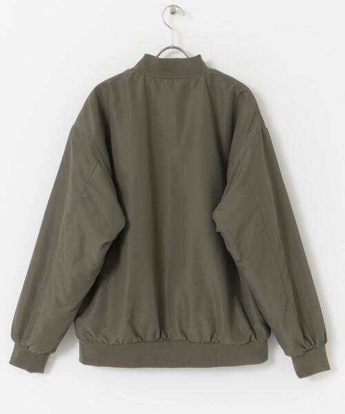 ITEMS URBANRESEARCH(アイテムズ アーバンリサーチ)の「裏ボア リバーシブル MA-1(MA-1・メンズ・カーキ/ベージュ/ブラック・LARGE/MEDIUM)」の9枚目の写真