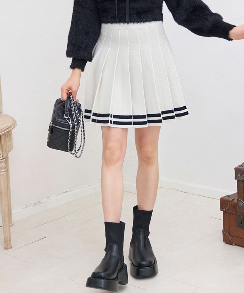 titty&Co. PETIT(ティティアンドコープティ)の「【titty&Co.PETIT 】ジャガードプリーツラインスカート(スカート・レディース・ブラック/ホワイト・FREE)」の2枚目の写真