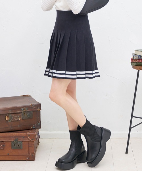 titty&Co. PETIT(ティティアンドコープティ)の「【titty&Co.PETIT 】ジャガードプリーツラインスカート(スカート・レディース・ブラック/ホワイト・FREE)」の1枚目の写真