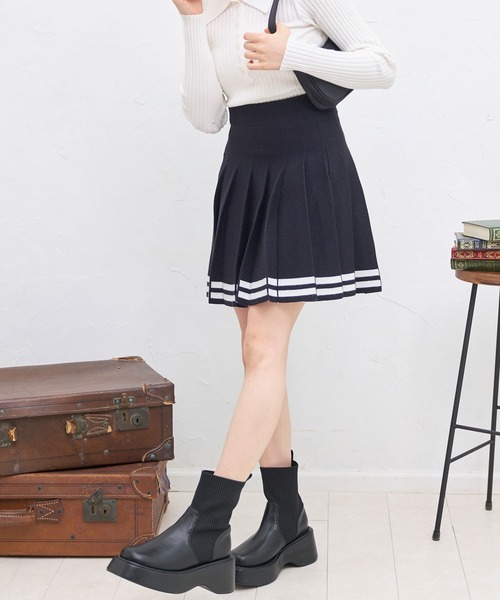 titty&Co. PETIT(ティティアンドコープティ)の「【titty&Co.PETIT 】ジャガードプリーツラインスカート(スカート・レディース・ブラック/ホワイト・FREE)」の7枚目の写真