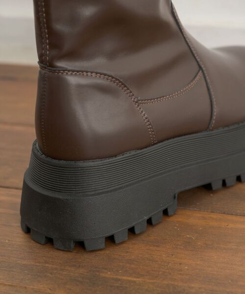 RETRO GIRL（レトロガール）の「厚底ストレッチブーツ（ブーツ・レディース・ブラック/ブラウン・LARGE/MEDIUM）」の13枚目の写真