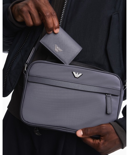 EMPORIO ARMANI（エンポリオアルマーニ）の「【エンポリオ アルマーニ】ASV カードホルダー フラップ＆イーグルプレート付き（名刺入れ・メンズ・ブラック系その他・FREE）」の6枚目の写真