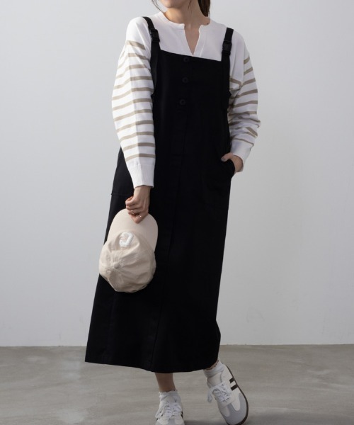 NAVY（ネイビー）の「NAVY カーゴ ジャンスカ ジャンパースカート（ジャンパースカート・レディース・カーキ/ブラック・M/L）」の2枚目の写真