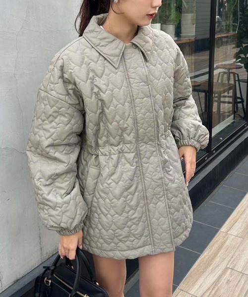 one after another NICE CLAUP（ワンアフターアナザーナイスクラップ）の「【WEB限定】ハートキルティングジャケット（その他アウター・レディース・アイボリー/カーキ/ブラック・FREE）」の3枚目の写真