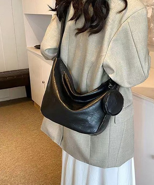 バッグ 00s mont-bell messenger bag y2k BLACK 美品】mont-bell メッセンジャーバッグ 00s y2k - メルカリ