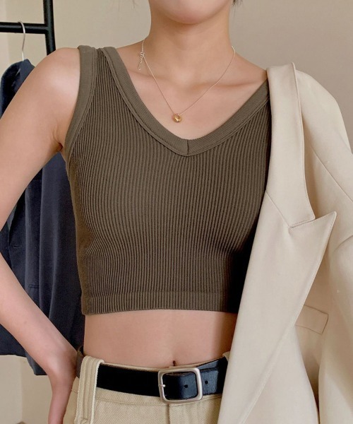 Miniministore(ミニミニストア)の「カップ付き タンクトップ ショート丈(タンクトップ・レディース・ブラック/ベージュ/アイボリー/カーキブラウン/ダークグレー・FREE)」の13枚目の写真